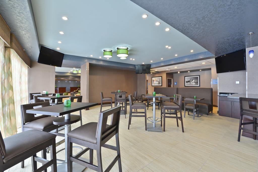 Wyndham Garden Elk Grove Village - O'Hare Екстер'єр фото